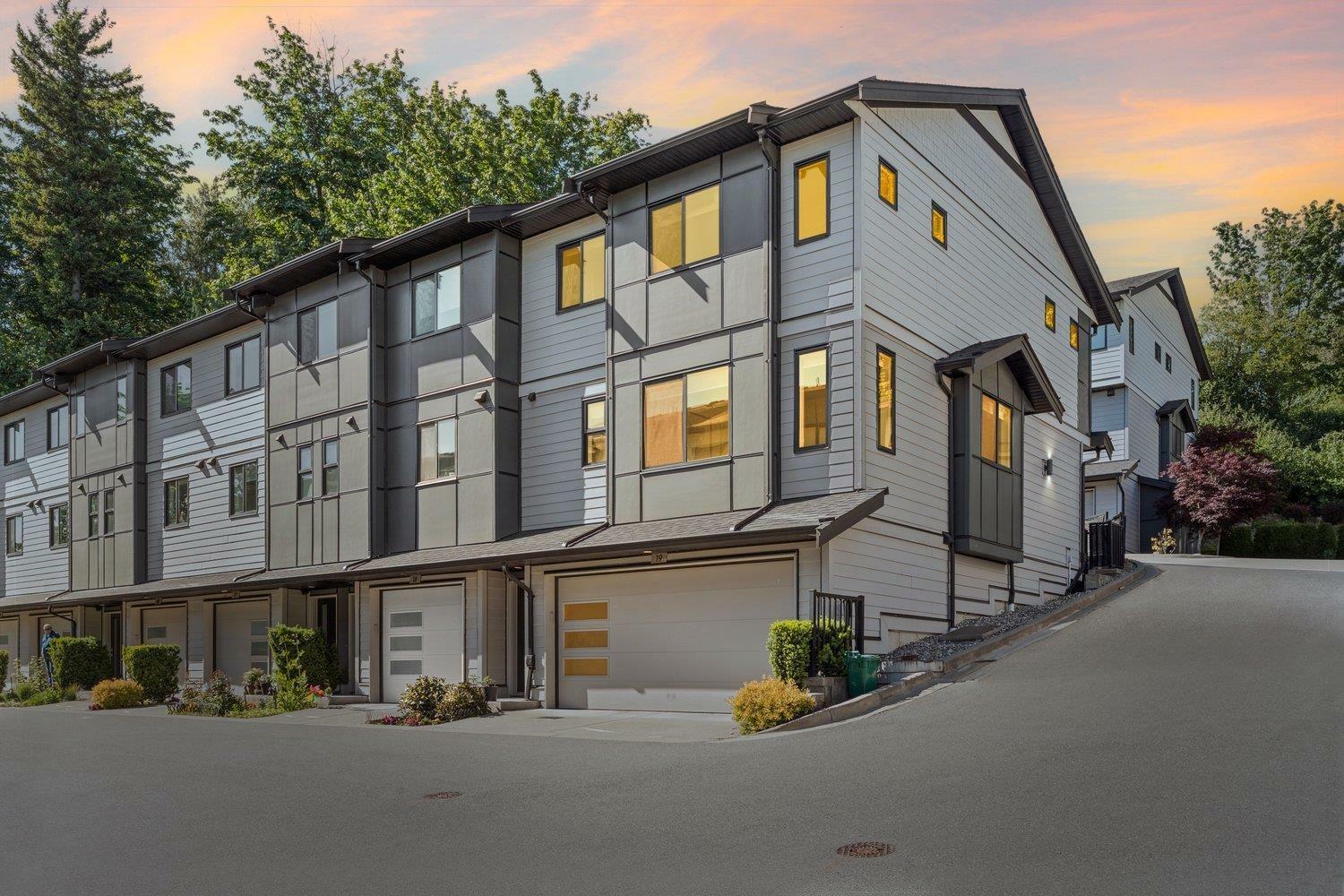 Property Photo: 34825 Delair 19 BC V2S 2E1