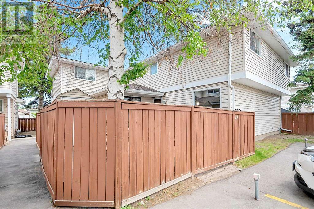 Property Photo:  1155 Falconridge Drive Northeast  AB T3J 1E1 