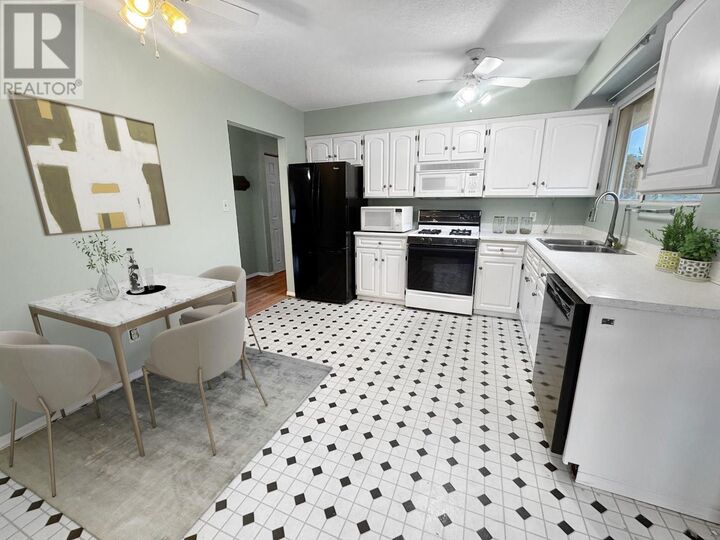 Property Photo: 2402 Clapperton Avenue BC V1K 1B8