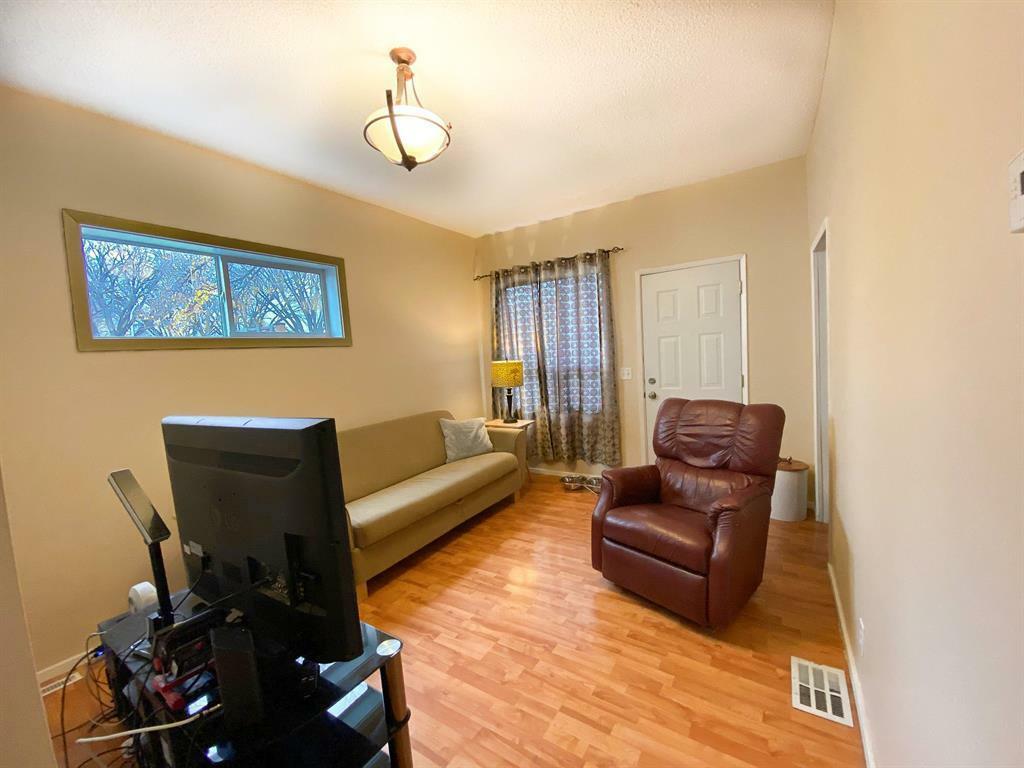 Property Photo:  229 Ralph Avenue  MB R2C 2E6 