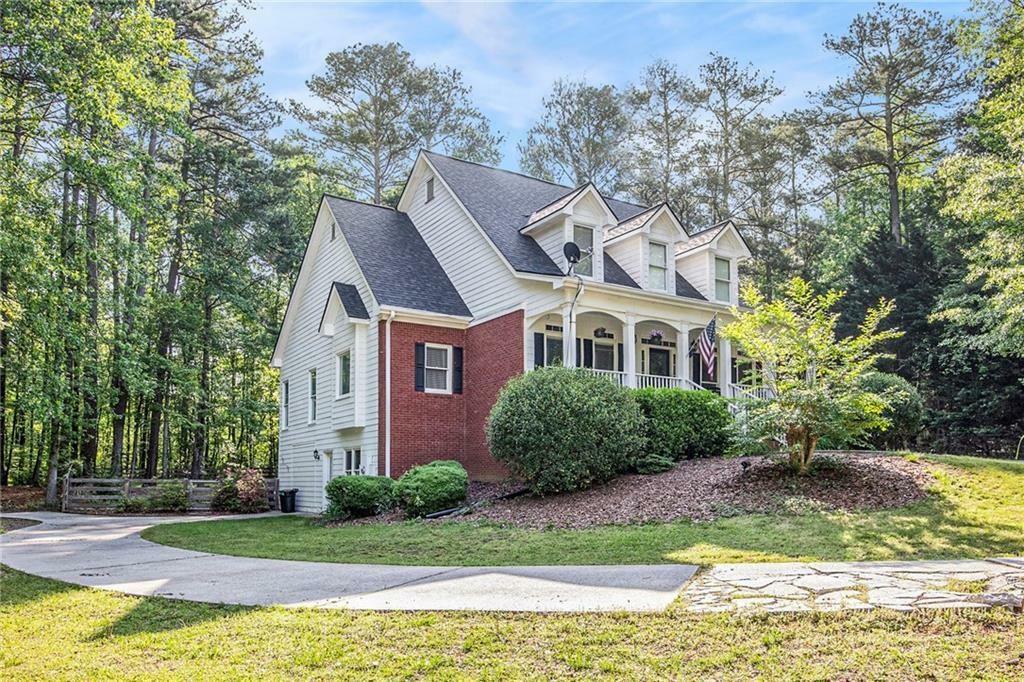 Property Photo: 2300 Hawthorne Trace GA 30655