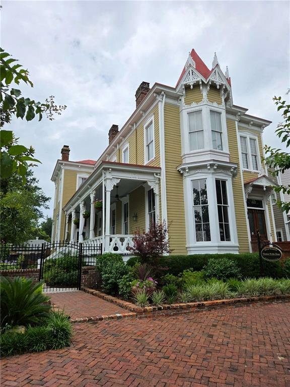 222 E Gwinnett Street  Savannah GA 31401 photo