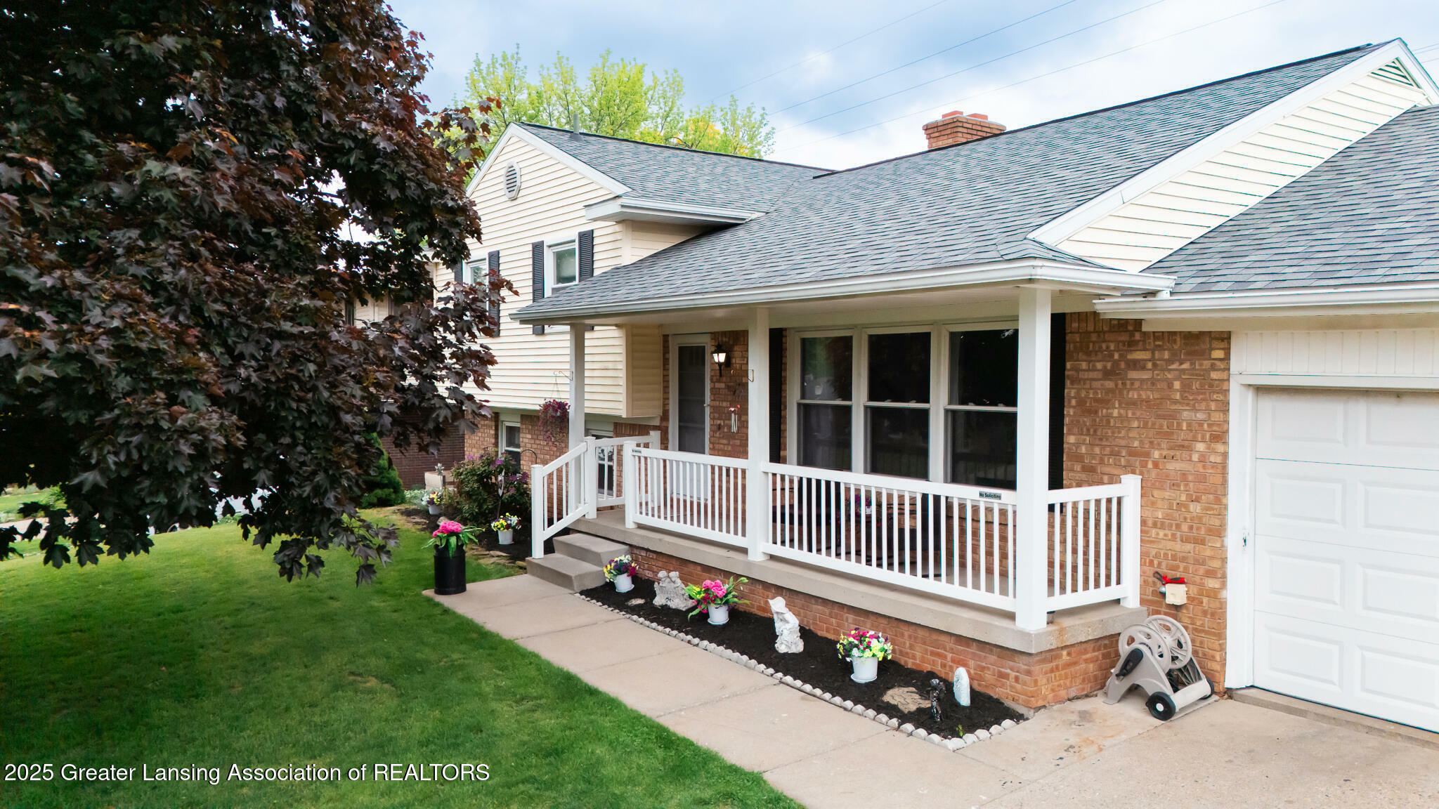 Property Photo: 515 Chanticleer Trail MI 48917