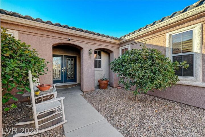 Property Photo:  2039 Colvin Run Drive  NV 89052 