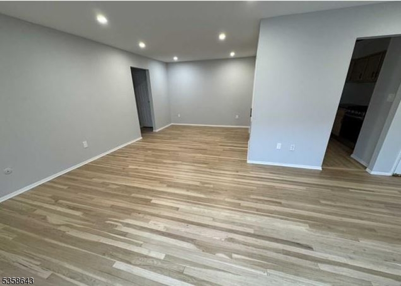 Property Photo:  292 Hoover Ave 8  NJ 07003 