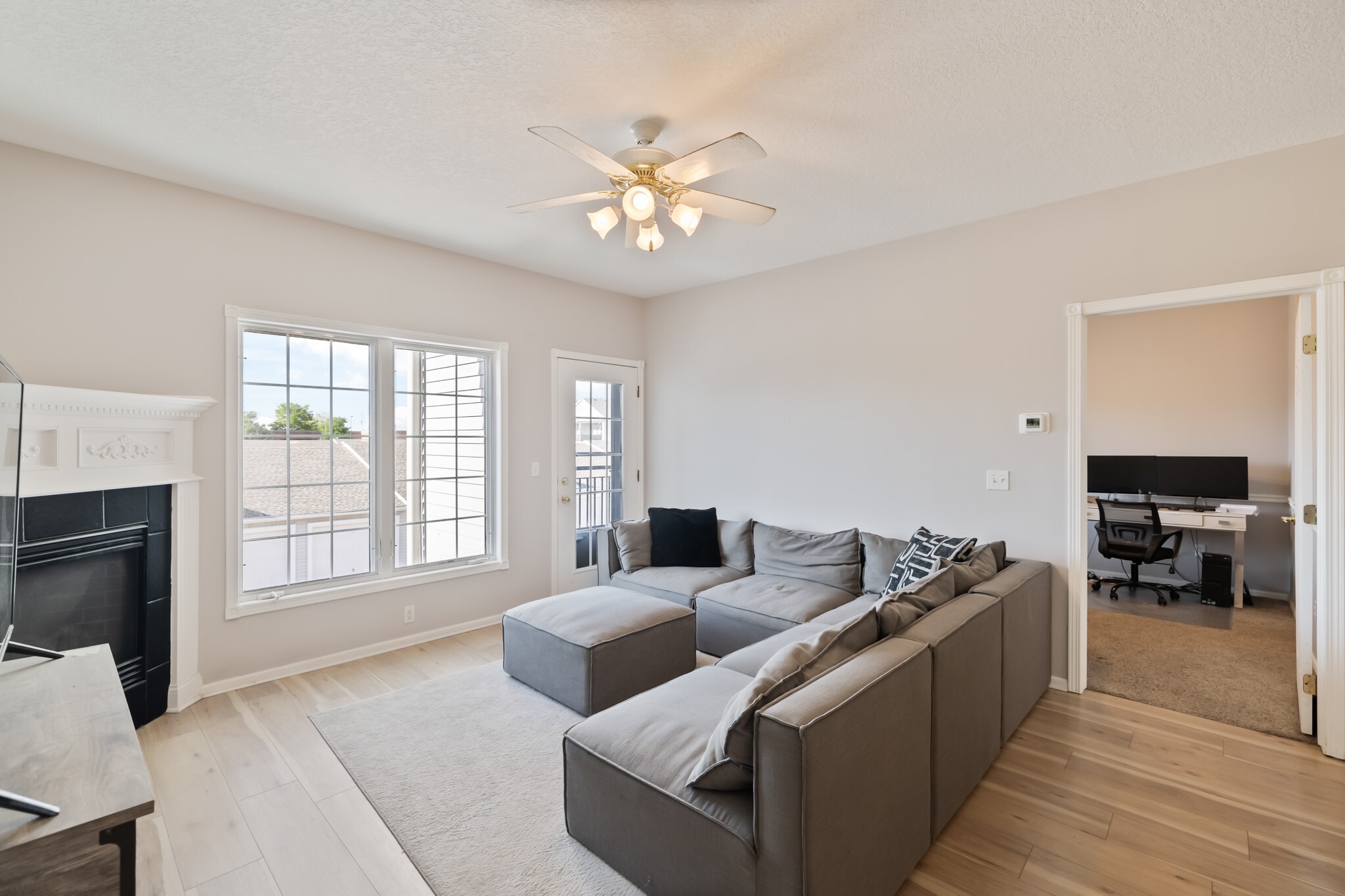 Property Photo: 1335 SE Florence Drive 312 IA 50263