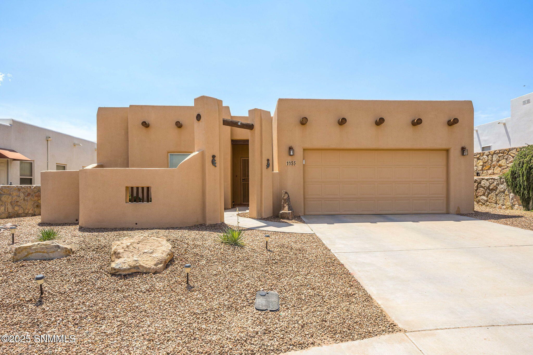 Property Photo: 1155 Castile Court NM 88007