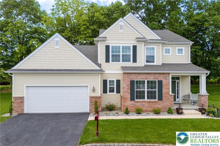 2454 Burgundy Lane  Forks Twp PA 18040 photo