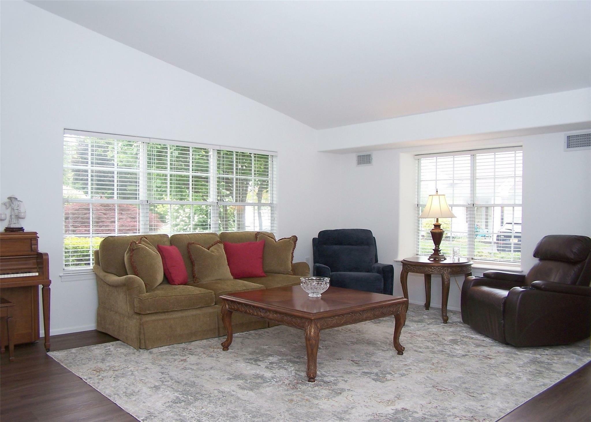 Property Photo: 11 Cutchogue Court NY 11961