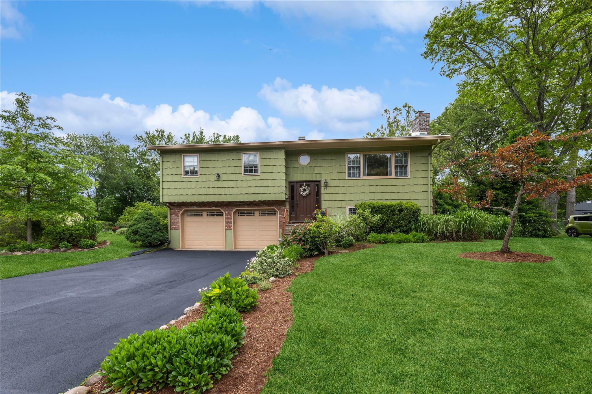 Property Photo: 15 Theodore Roosevelt Drive NY 10913