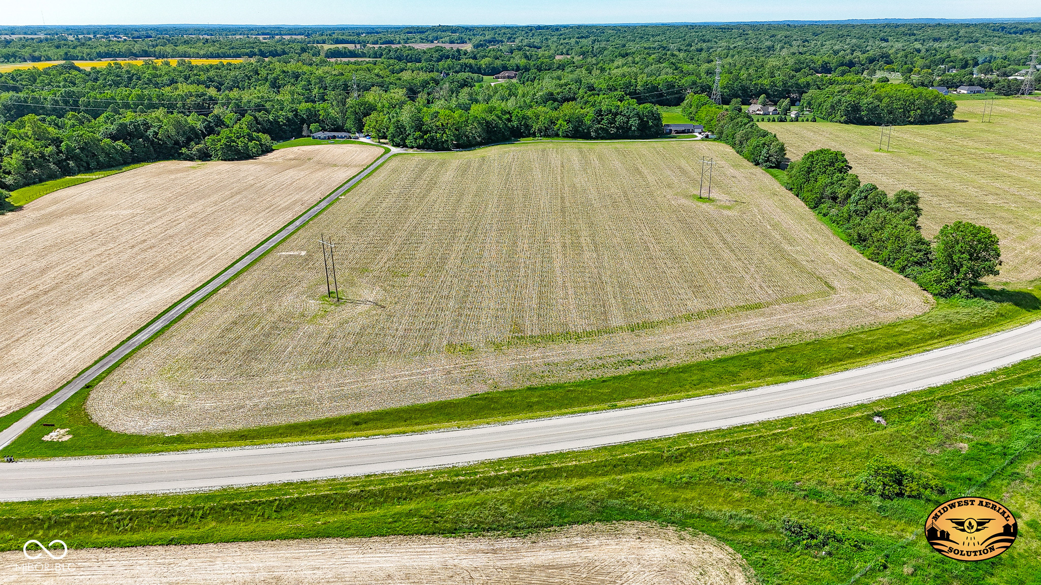 Property Photo: 7892 N Whiteland Lane IN 46151