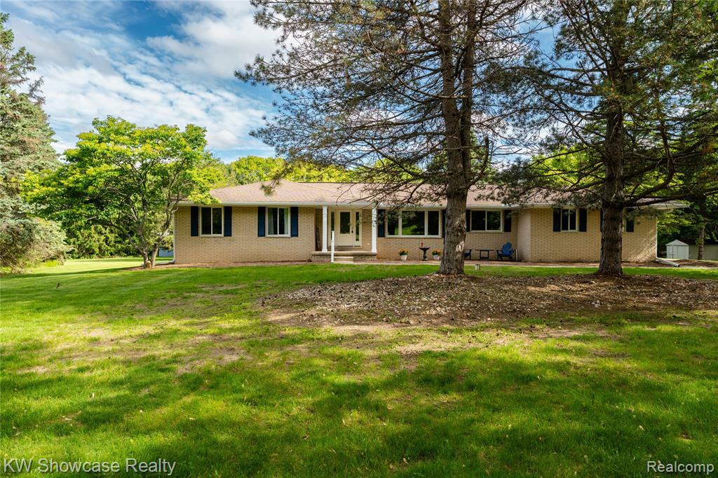 12225 Jeffers Lane  Fenton MI 48430 2455 photo
