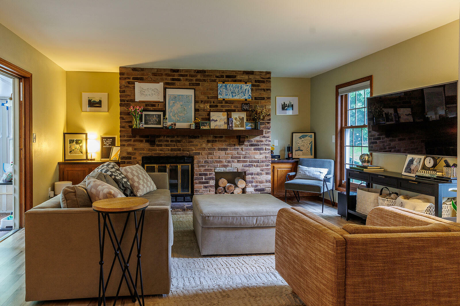 Property Photo: 6633 W Beacon Hill Pl WI 53132