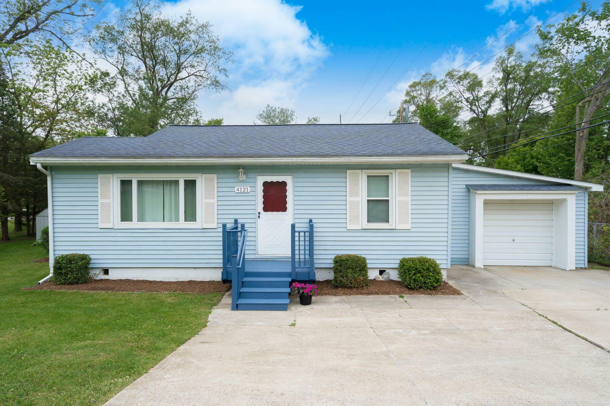 Property Photo: 4121 Quebec Street MI 48326