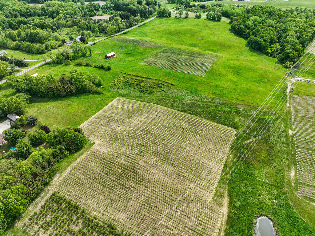 Property Photo: 136 E Snow Road MI 49101