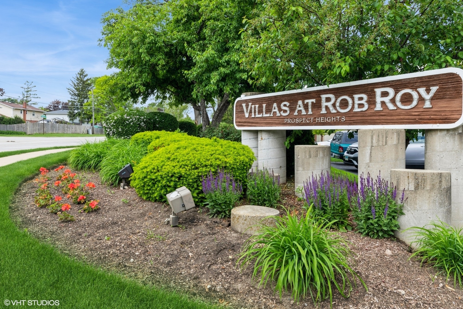Property Photo: 645 Concord Way 645 IL 60070