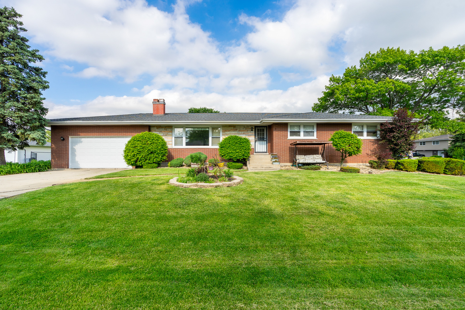 Property Photo: 6840 157th Street IL 60477