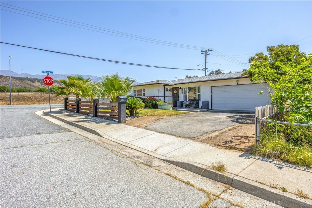Property Photo:  776 N 17th Street  CA 92220 