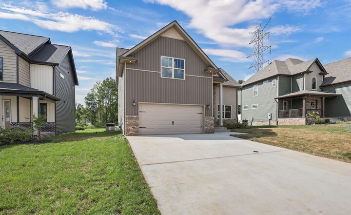 Property Photo:  1737 Heritage Dr  TN 37043 