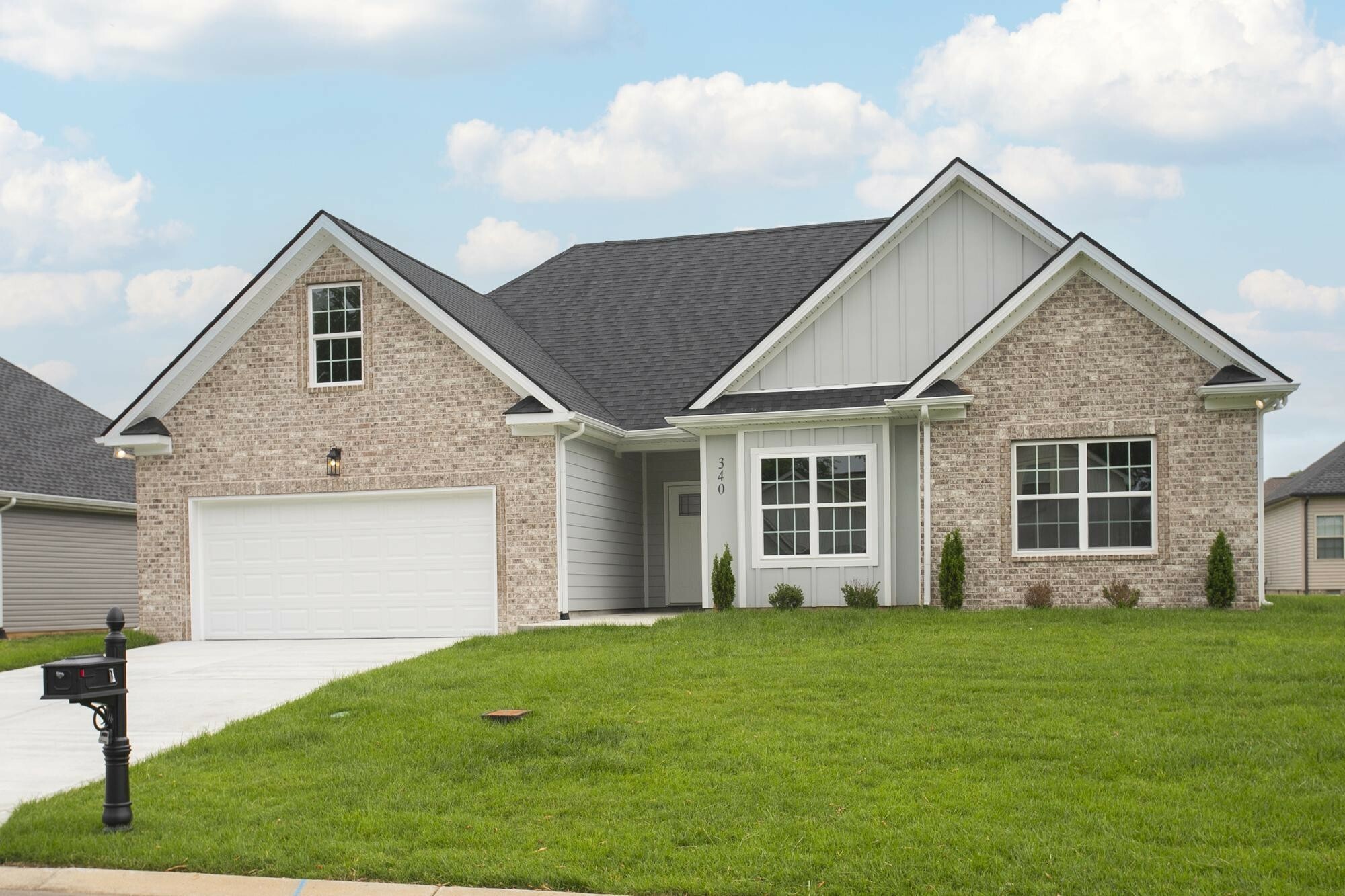Property Photo: 340 Fieldstone Ln TN 37172