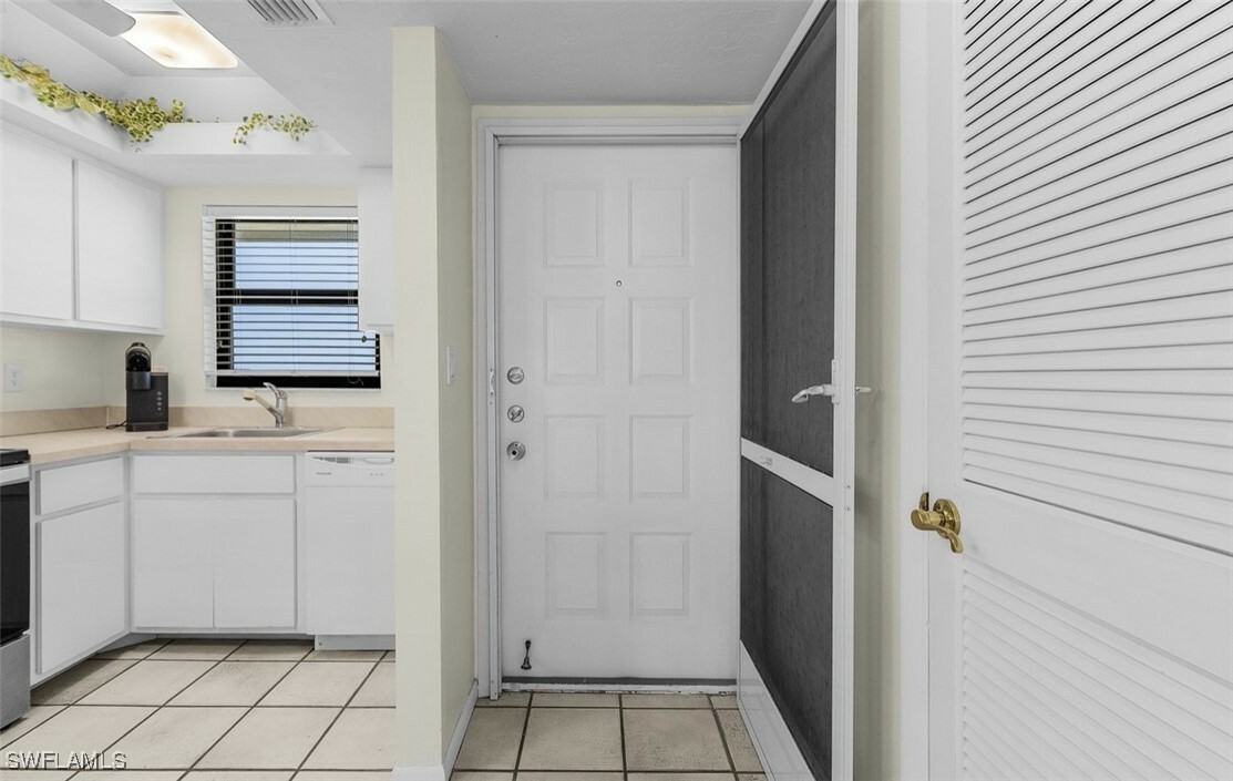 Property Photo: 271 Southbay Drive 259 FL 34108