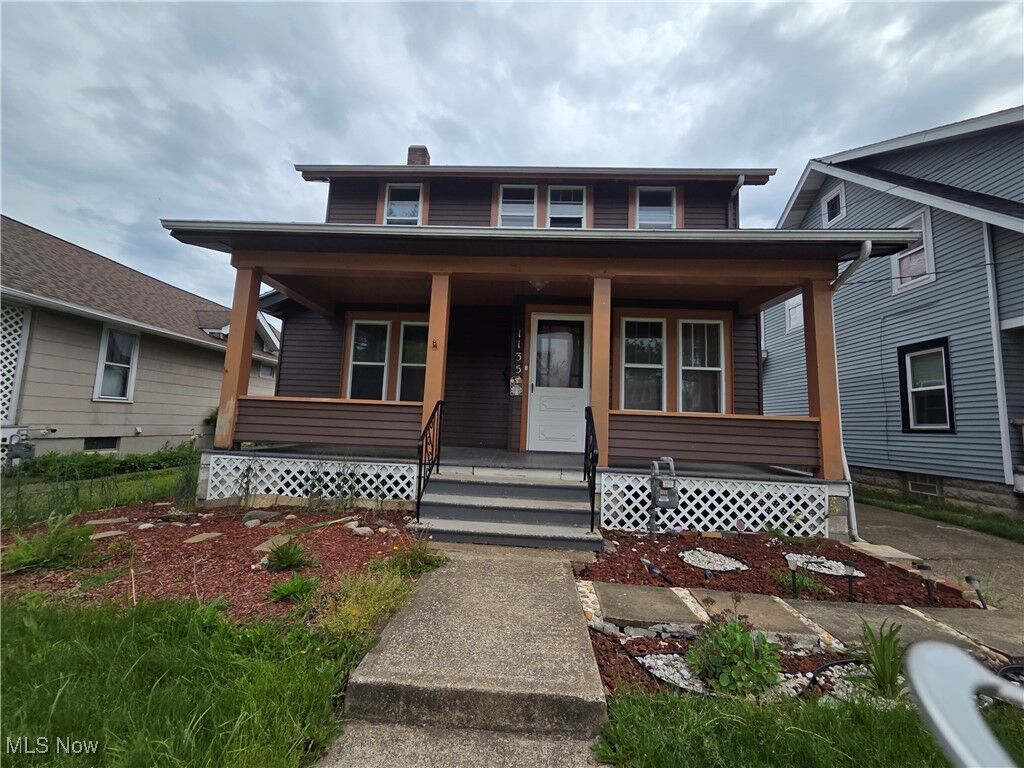 Property Photo:  1135 W 12th Street  OH 44052 