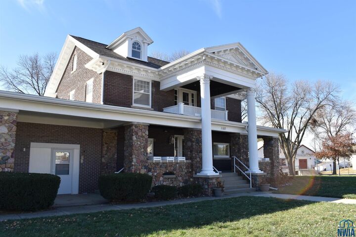Property Photo: 1107 Morningside Ave IA 51106