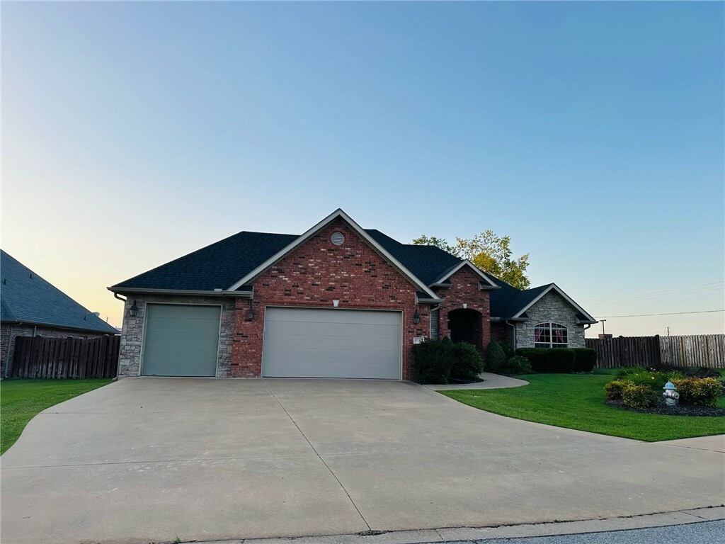 5749 S Chanberry Lane  Rogers AR 72758 photo