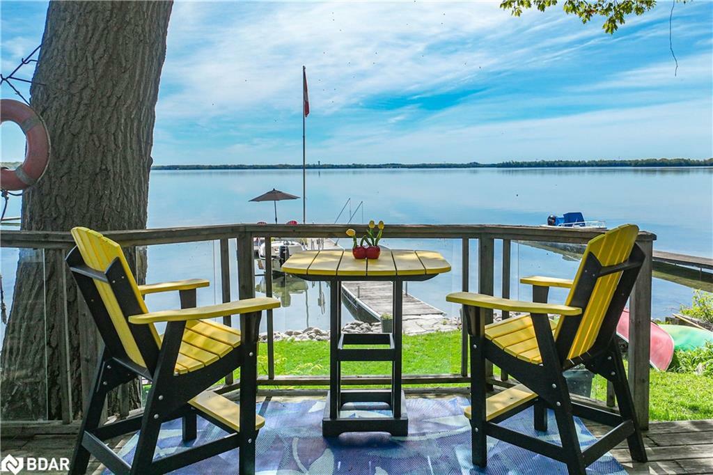 Photo de la propriété: 3939 Menoke Beach Road ON L3V 0T9
