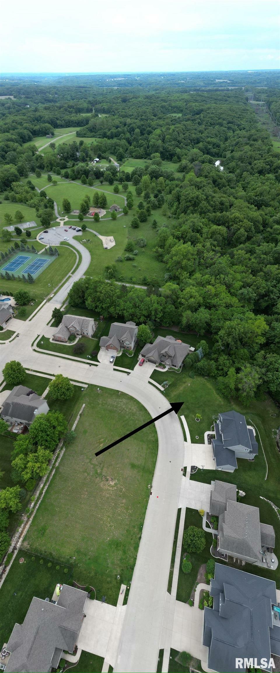 Property Photo:  6711 N Water Oak Drive  IL 61528 