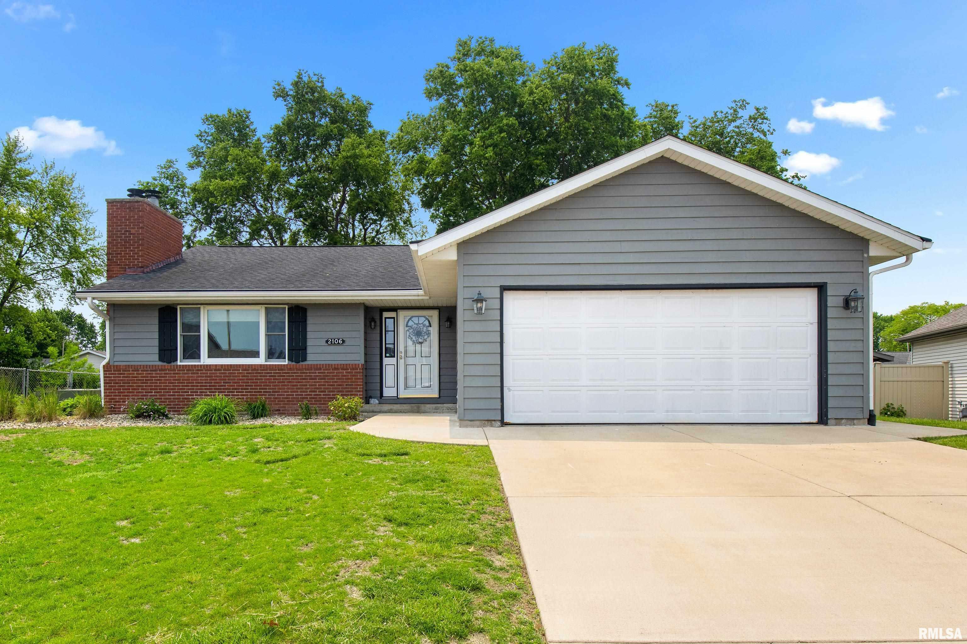 2106 Marigold Drive  Pekin IL 61554 photo