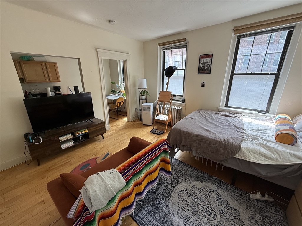 Property Photo:  64 Queensberry St. 114  MA 02215 