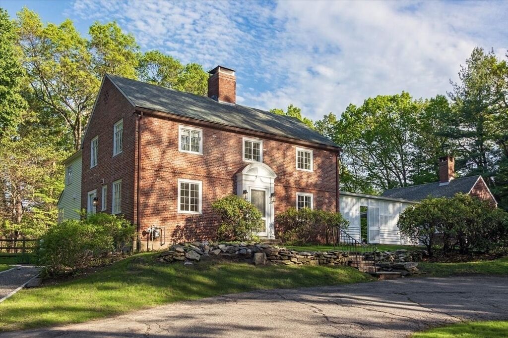 Property Photo: 12 Meadowbrook Rd MA 02493