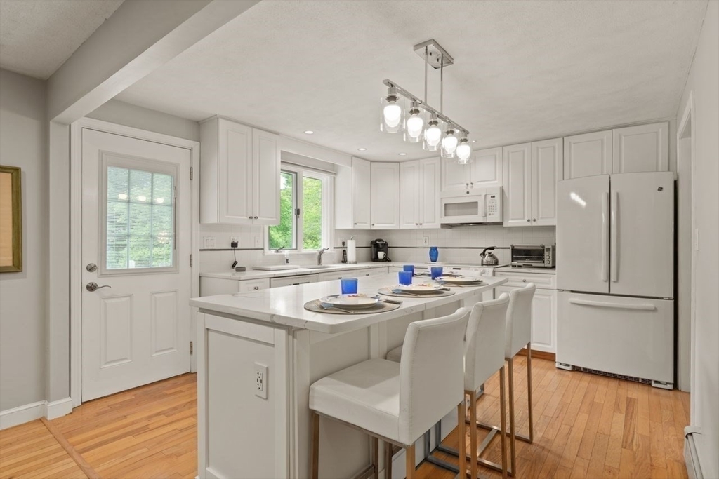 Property Photo:  18 Sunset Dr  MA 02067 