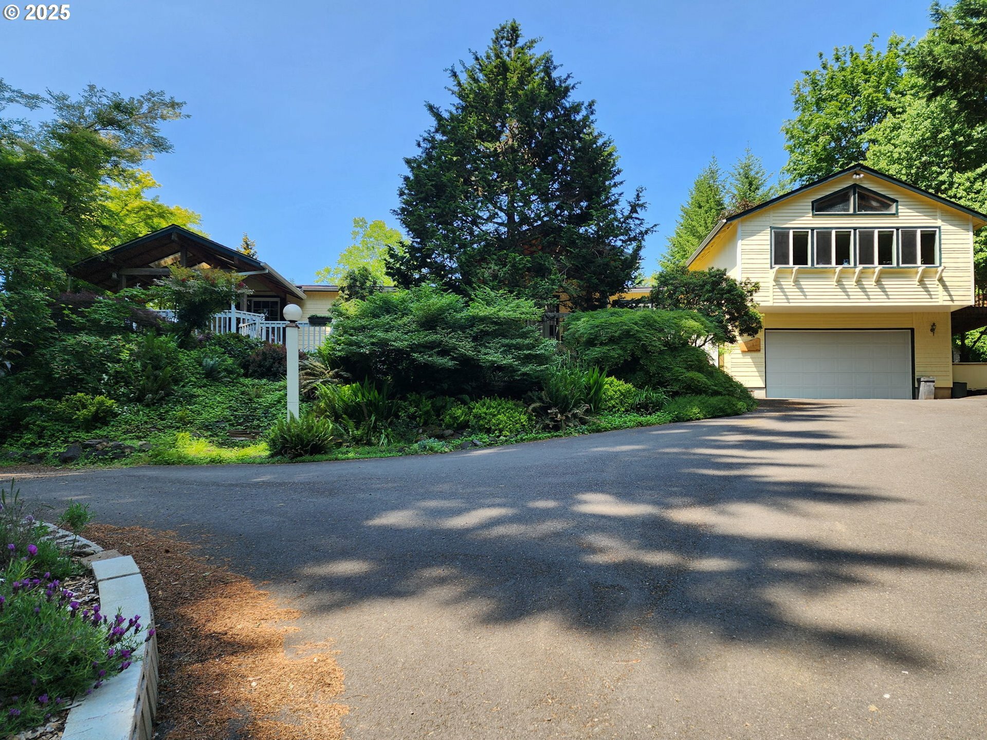Property Photo: 59364 Blueberry Ln OR 97051