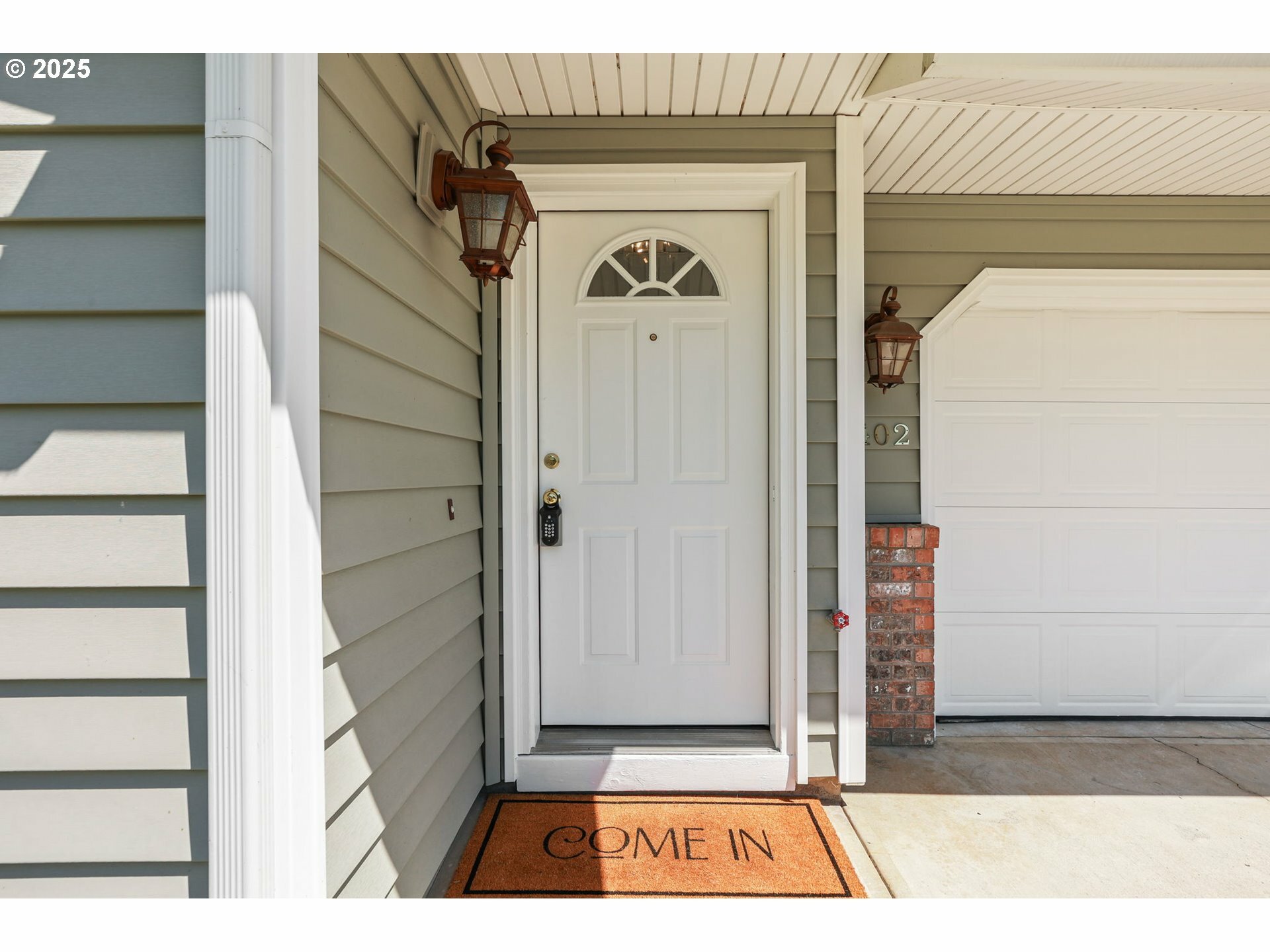 Property Photo: 6402 NE 43rd St WA 98661