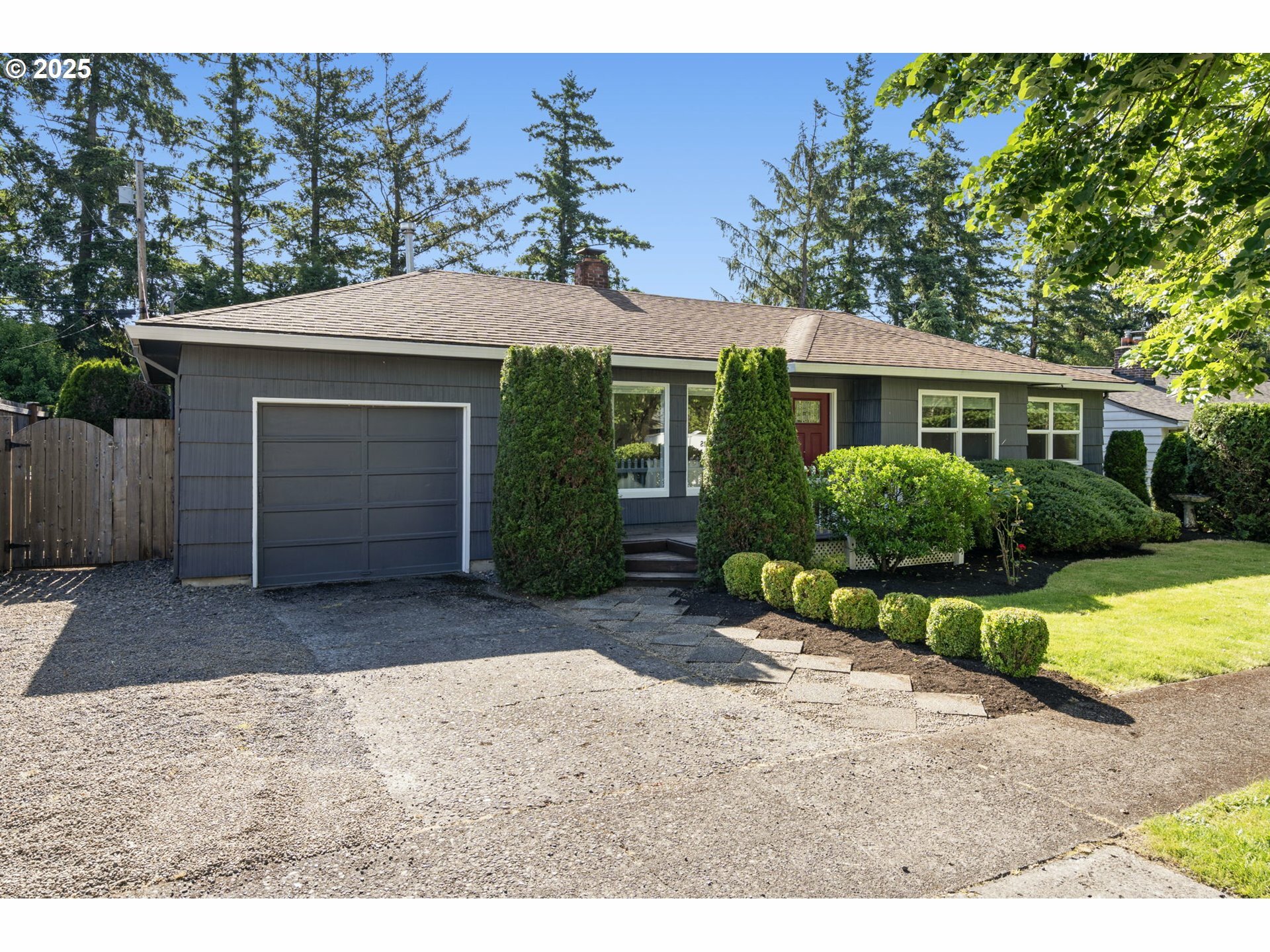 Property Photo: 4770 SW Beech Dr OR 97005
