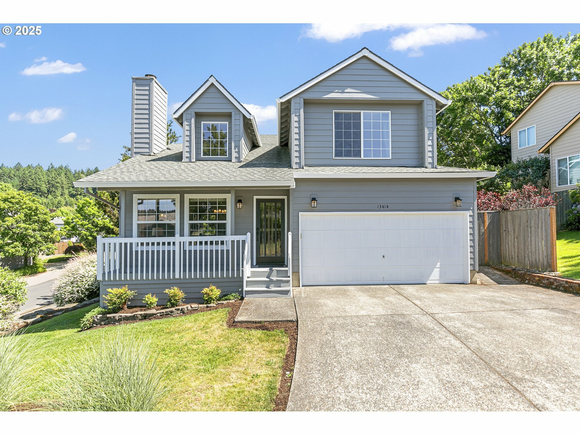 Property Photo: 13414 SW Uplands Dr OR 97223