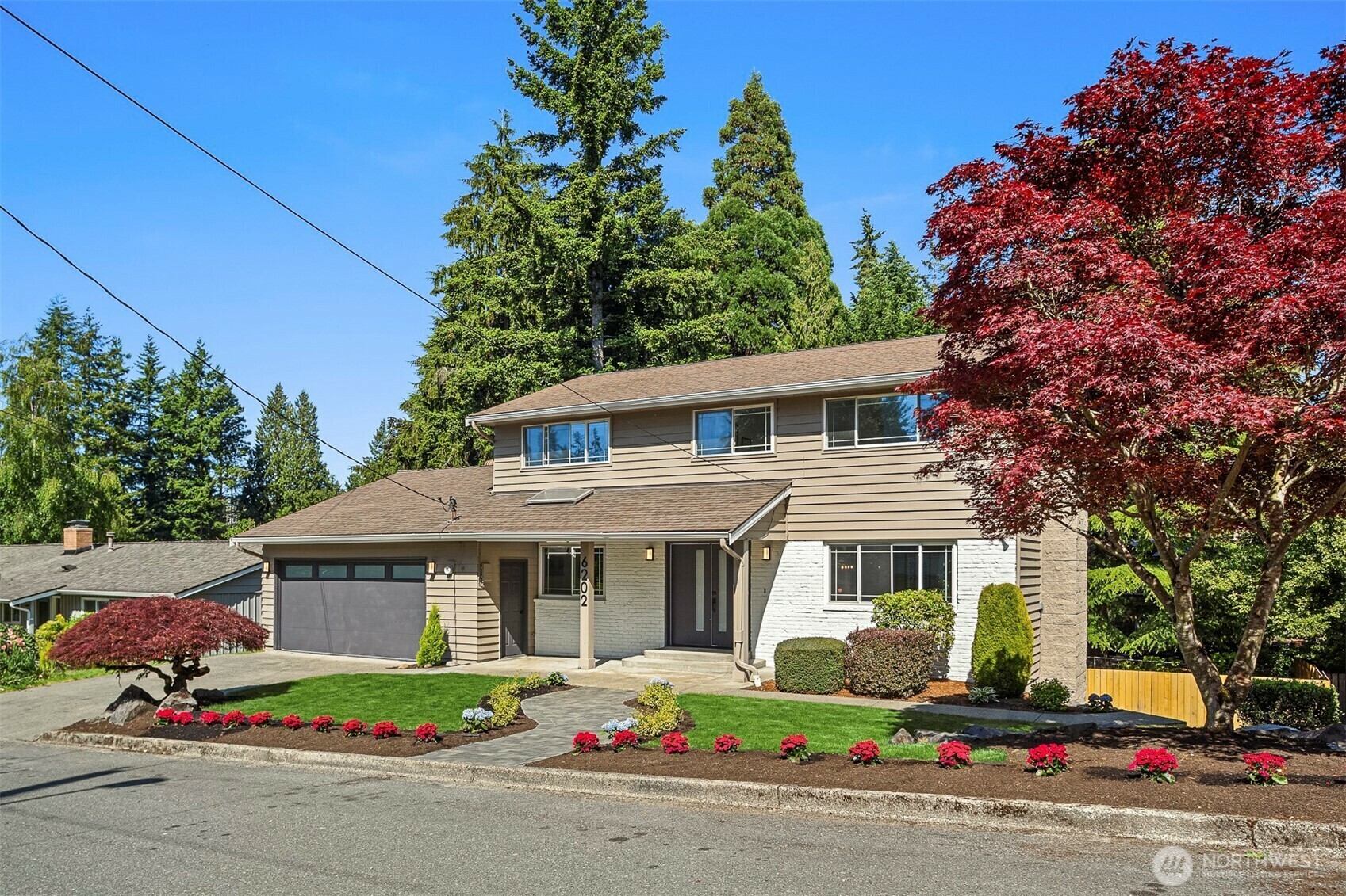 Property Photo:  6202  122nd Avenue SE  WA 98006 