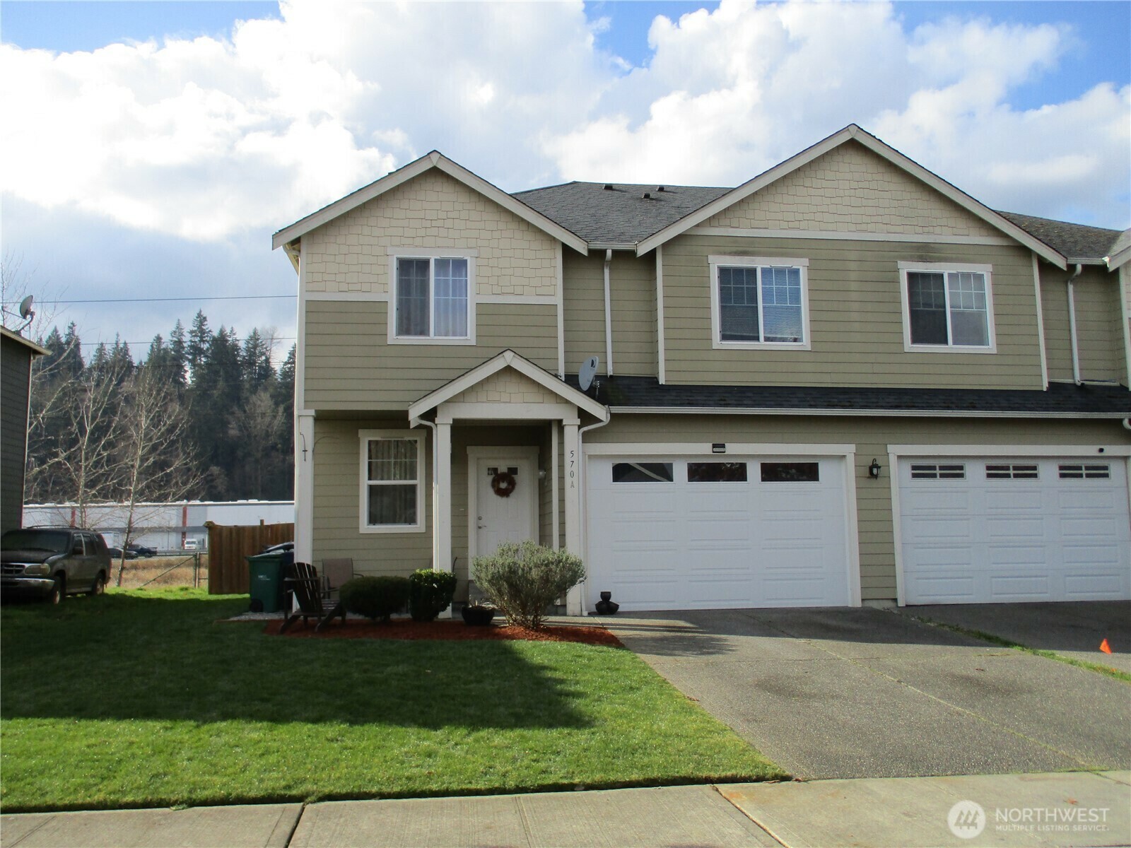 Property Photo: 570 Beaver Boulevard A WA 98047