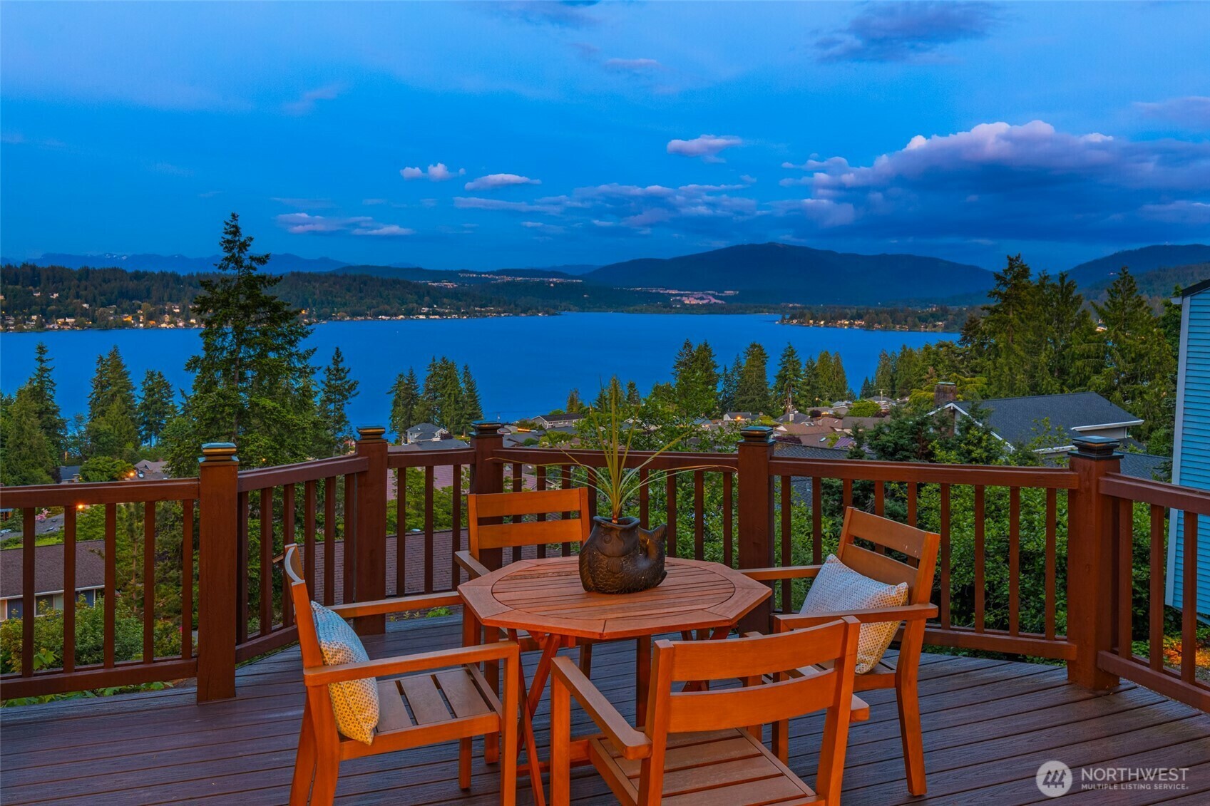 Property Photo: 16822 SE 26th Street WA 98008