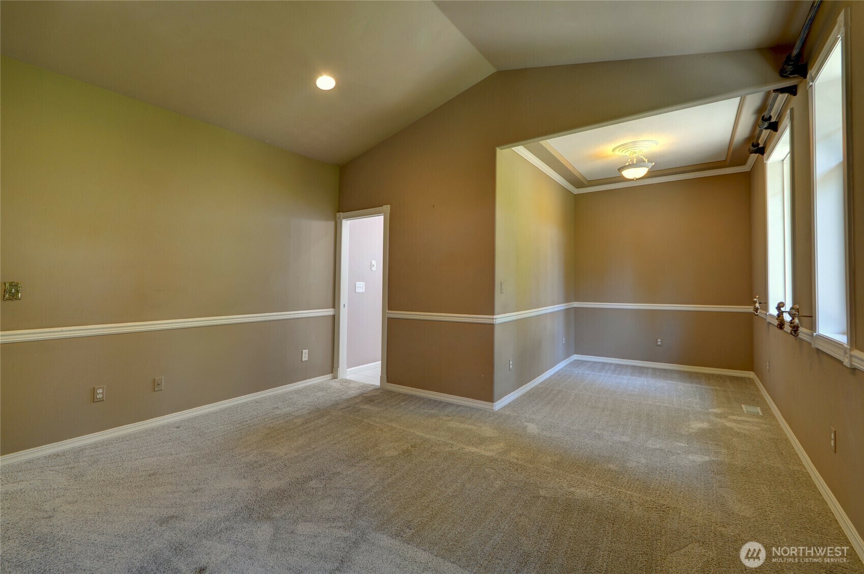 Property Photo: 18423 Hawksview Drive WA 98223