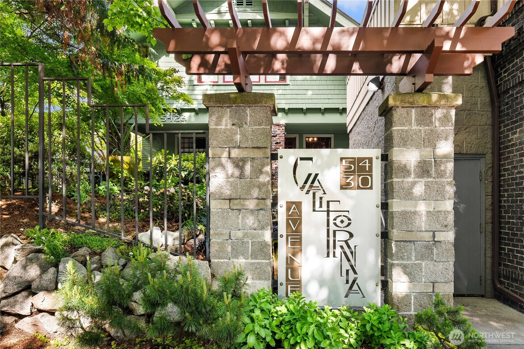 5430  California Avenue SW 2C  Seattle WA 98136 photo
