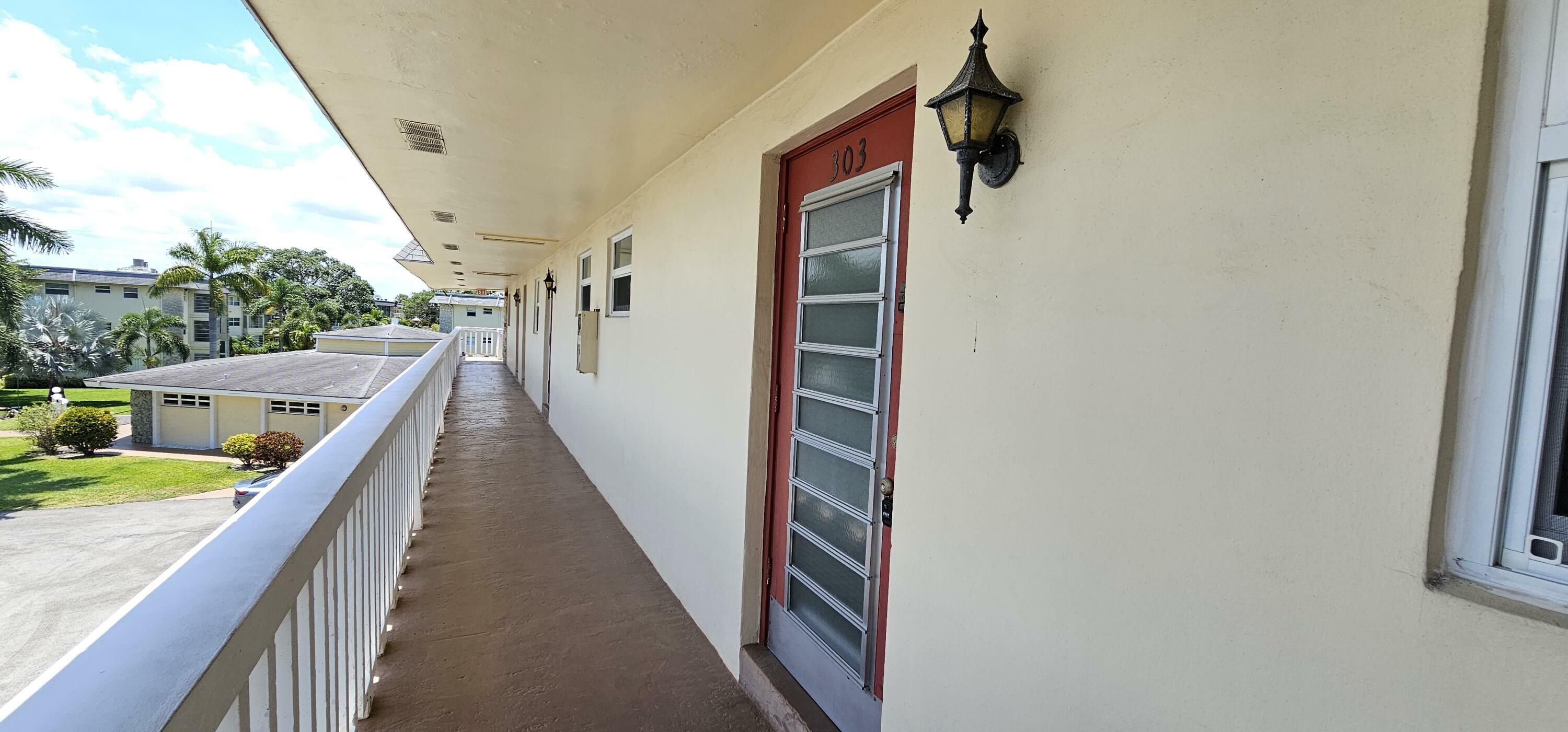 Property Photo:  4299 NW 16th Street 303  FL 33313 