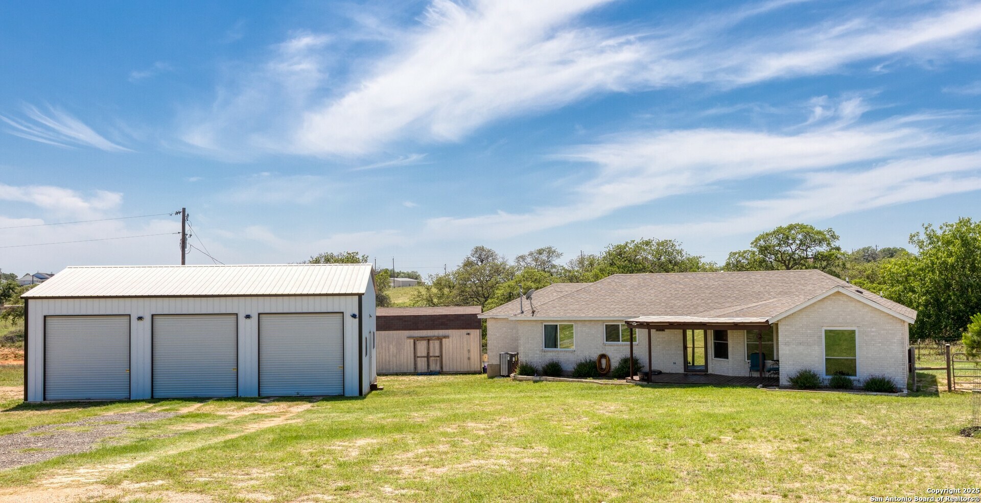 Property Photo: 177&Amp173 Lakeview Cir TX 78121