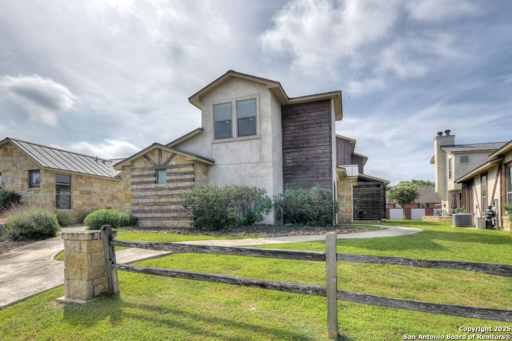 Property Photo:  1650 Gruene Vineyard  TX 78130 