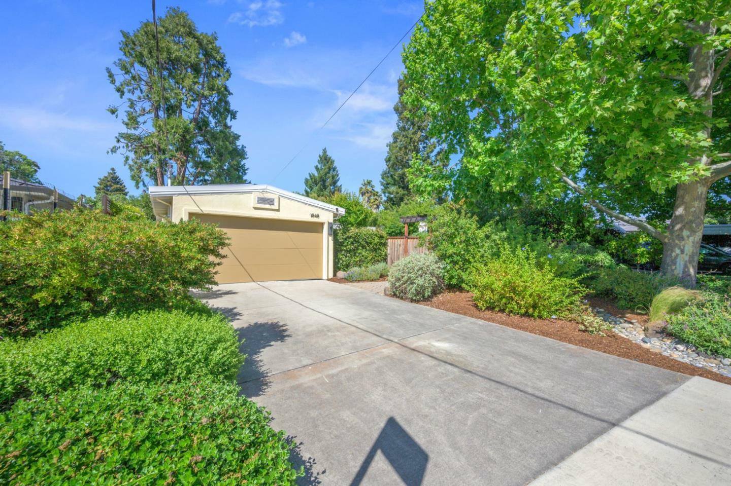 Property Photo:  1848 Wagner Avenue  CA 94043 