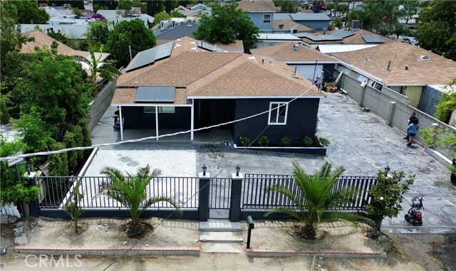 Property Photo: 11068 Penrose CA 91352