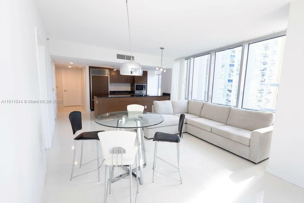 Property Photo: 475 Brickell Ave 1715 FL 33131