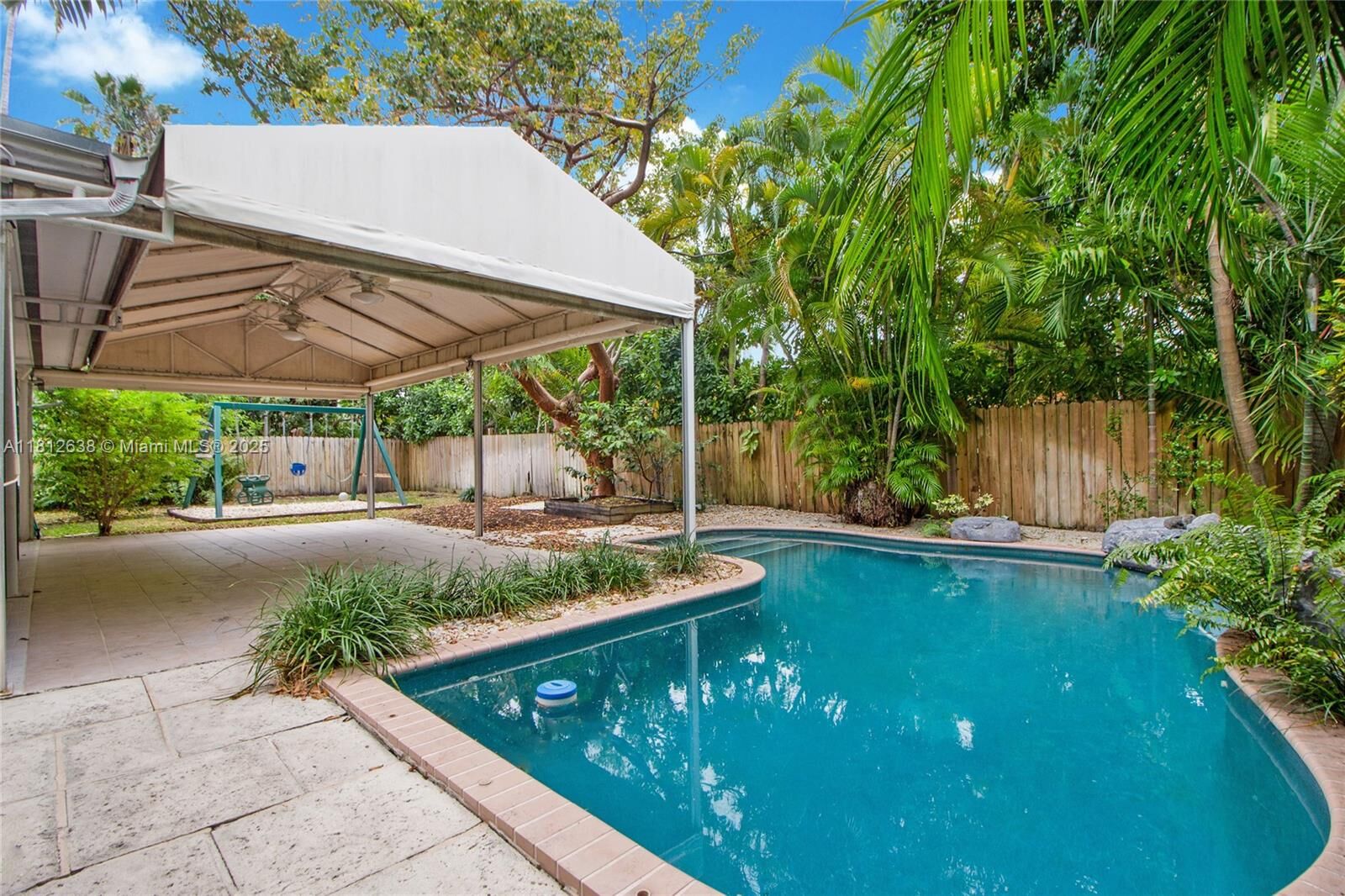 Property Photo:  119 Harbor Dr  FL 33149 